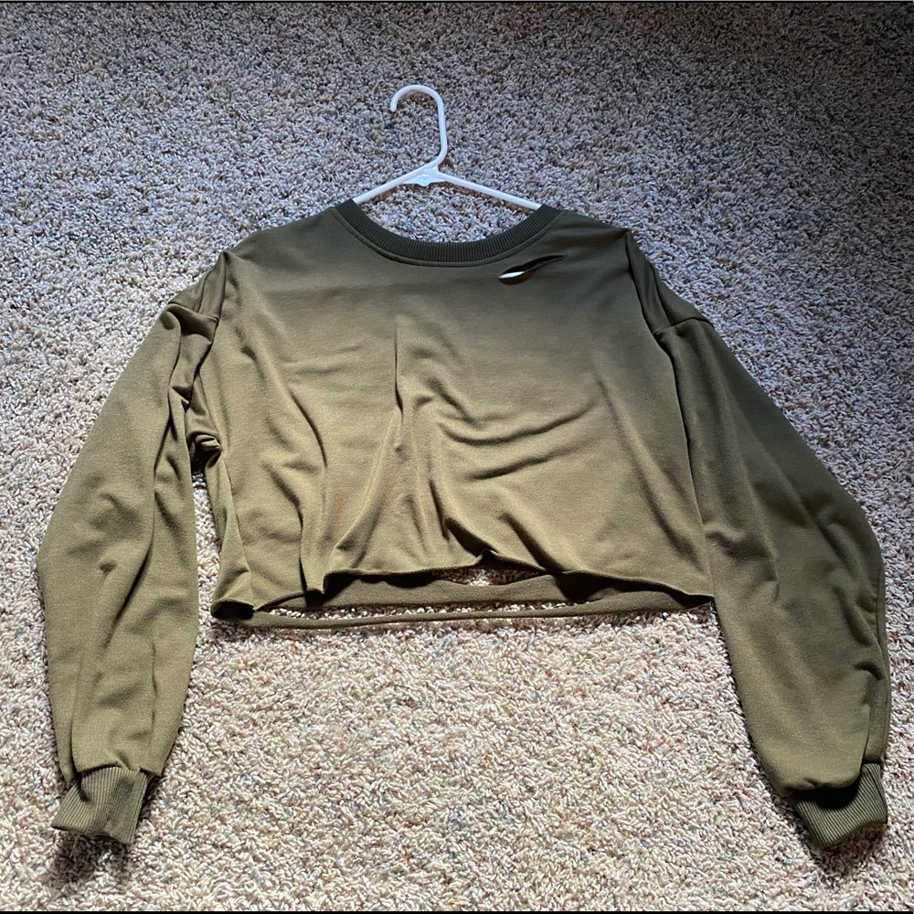 Army green distressed cropped pull over